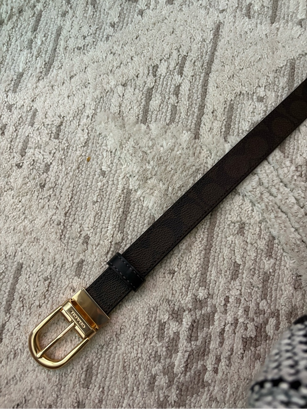 Coach Dark Brown/black reversible Leather Signature Belt with Gold Buckle